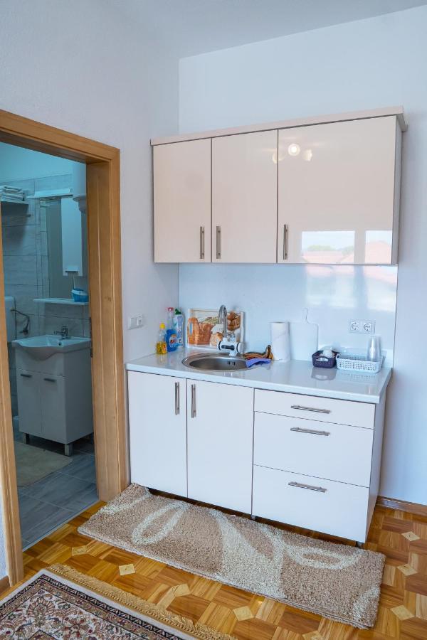 Apartmani Hadzic Zivinice Buitenkant foto
