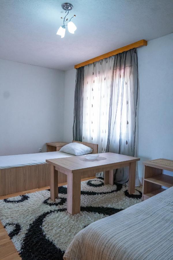 Apartmani Hadzic Zivinice Buitenkant foto