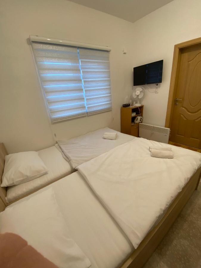 Apartmani Hadzic Zivinice Buitenkant foto