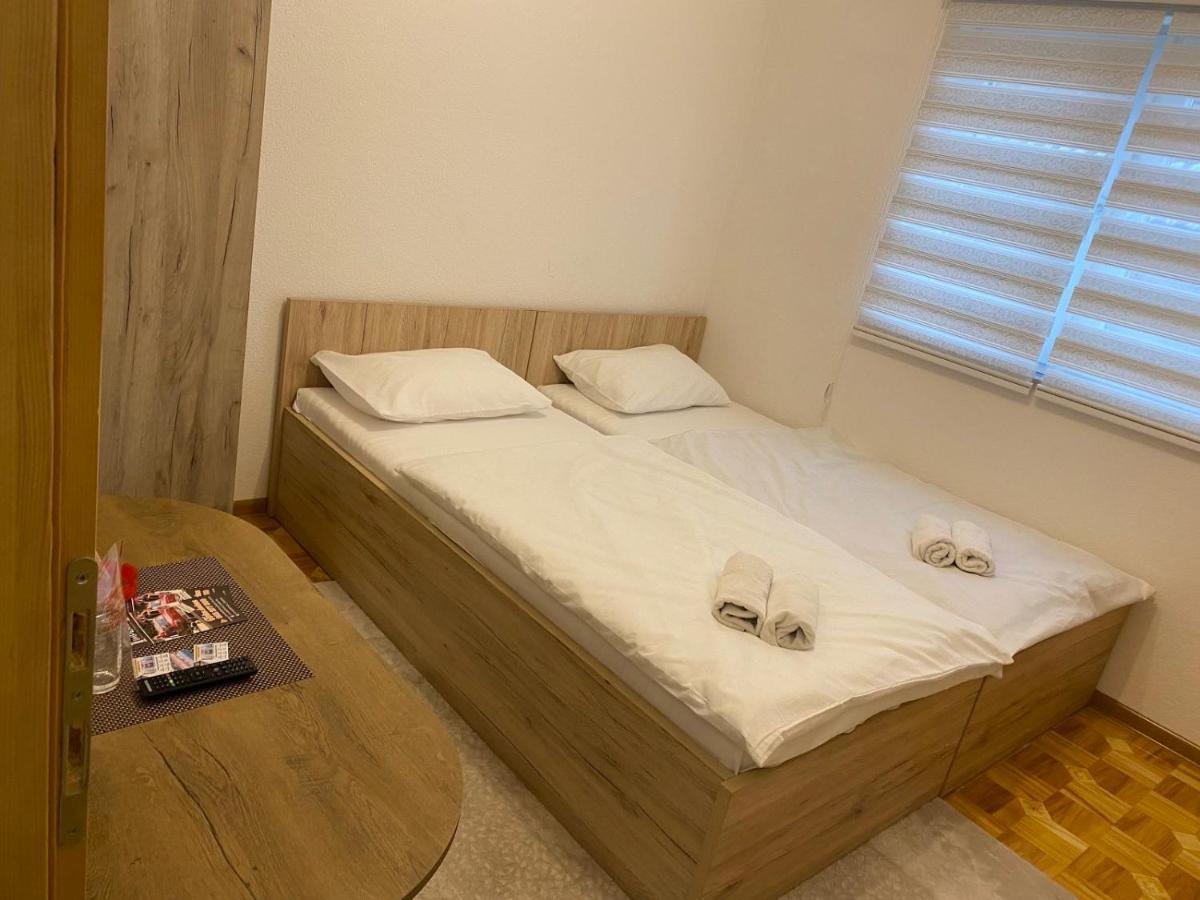Apartmani Hadzic Zivinice Buitenkant foto