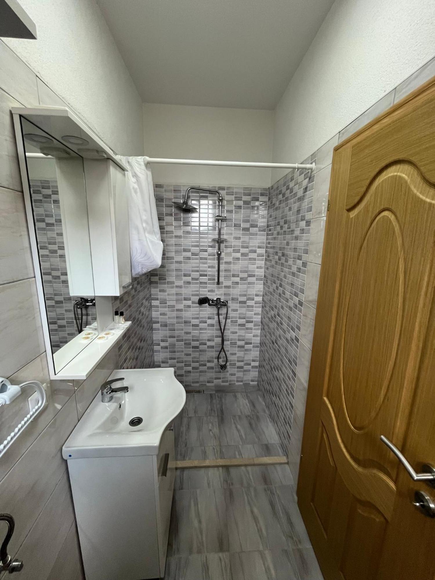 Apartmani Hadzic Zivinice Buitenkant foto