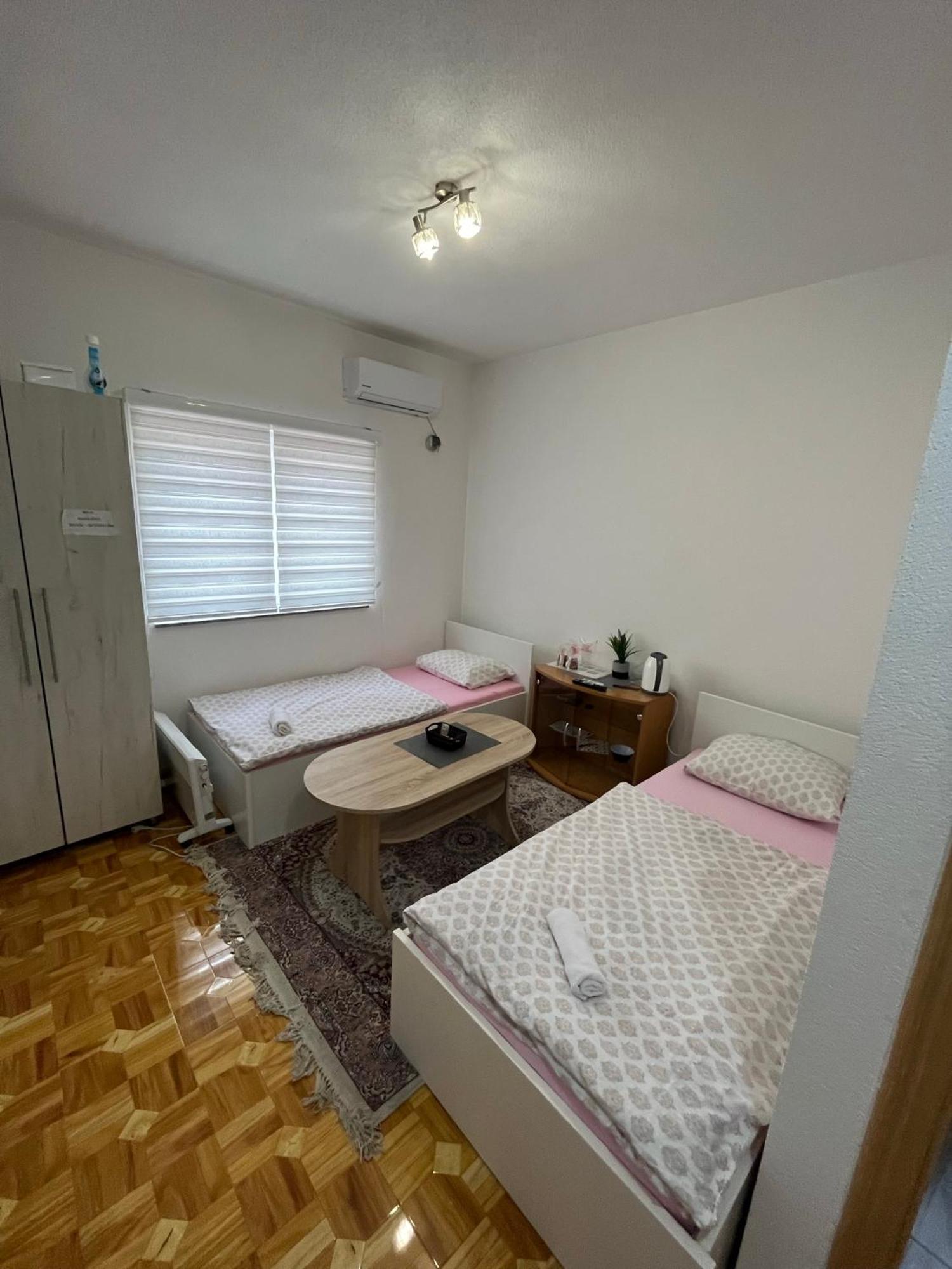 Apartmani Hadzic Zivinice Buitenkant foto